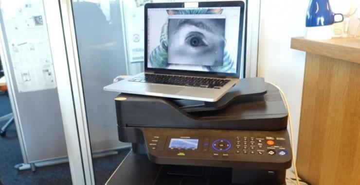 黑客用隐形眼镜+打印机破解了三星 Galaxy S8 虹膜识别(附视频)