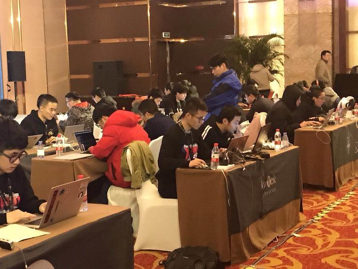 四小时挣六万，这个CTF比赛在撒钱吗？