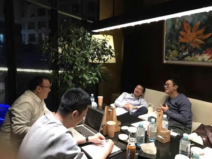重口味段子齐飞，安全圈大佬说要&ldquo;出柜&rdquo;，一场非典型发布会背后的八卦 | 宅客故事