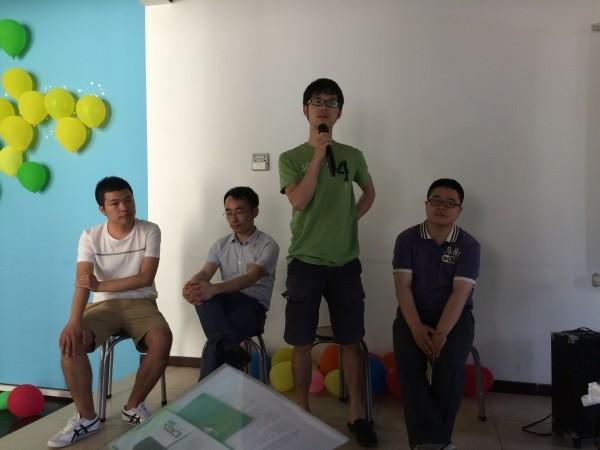 「雷锋前线」攻破一把智能门锁的N种方法