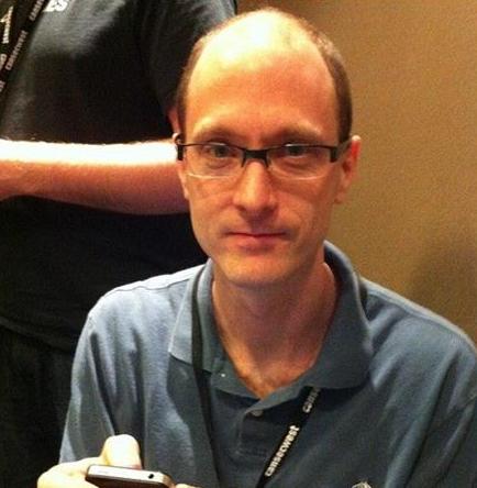 黑客查理&middot;米勒：用一个按键黑掉一辆车