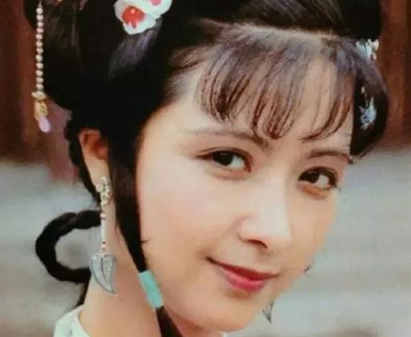 史上票房最高爱情动作片女主与红楼尤二姐竟都转行做了程序员?