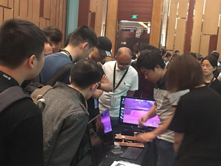 野生观众参加世界顶级黑客大会的自我修养