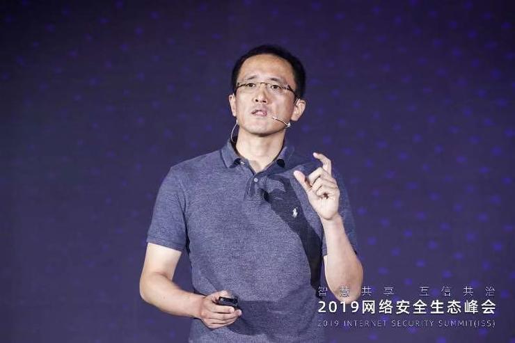 跟黑灰产大战五百回合，阿里进化出“安全AI”大脑