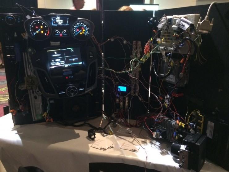 DEF CON 专题 | 溜门撬锁，暗黑市集，带你看世界最大的黑客狂欢