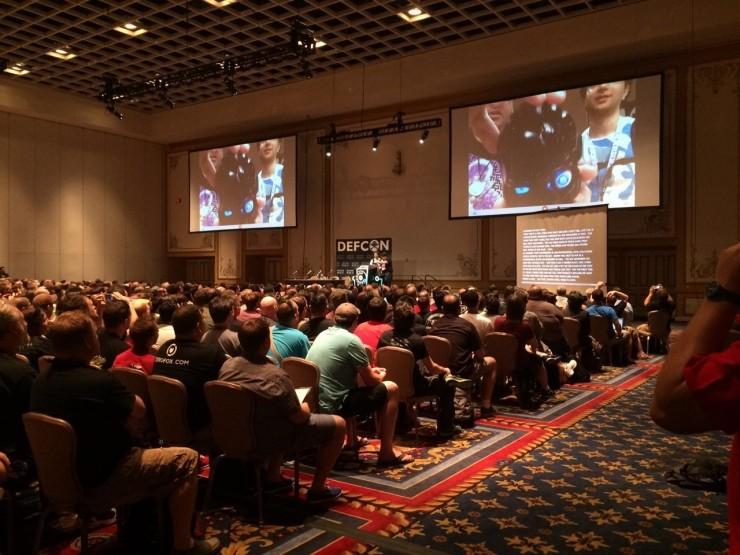 DEF CON 专题 | 溜门撬锁，暗黑市集，带你看世界最大的黑客狂欢