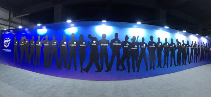 我与30支黑客战队的角色扮演play