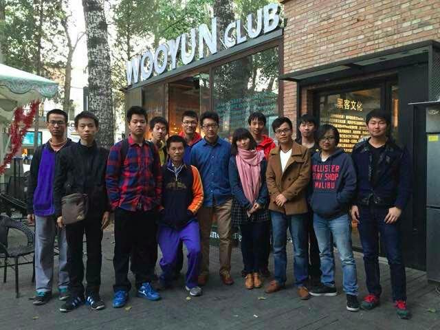 不好意思，00后黑客CEO登场了！