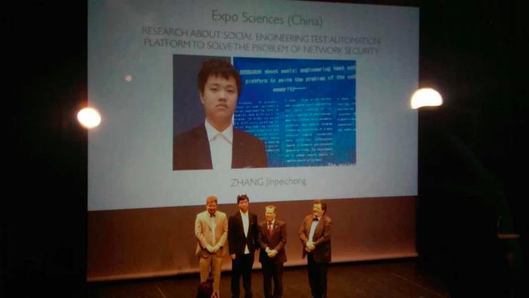 不好意思，00后黑客CEO登场了！