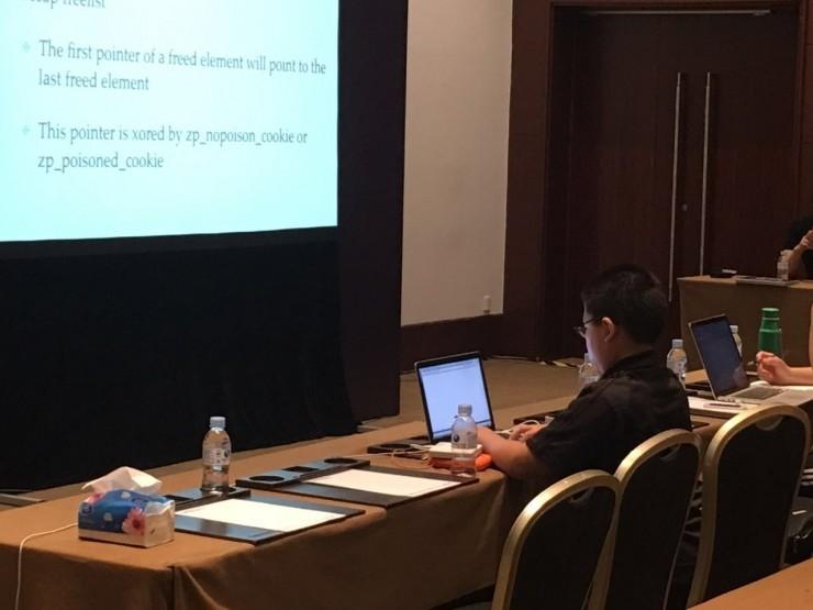 今天，我与植入9块芯片的生物黑客&ldquo;碰了碰&rdquo;指尖，还看到12岁男孩与盘古大牛的火花碰撞