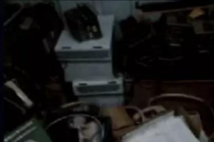 天才黑客入侵五角大楼，窃听情报勾结苏联，转行后却抓出了744个罪犯