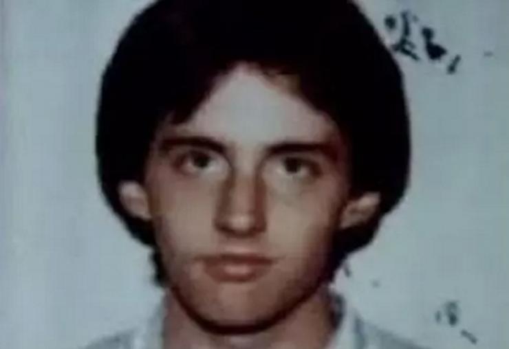 天才黑客入侵五角大楼，窃听情报勾结苏联，转行后却抓出了744个罪犯