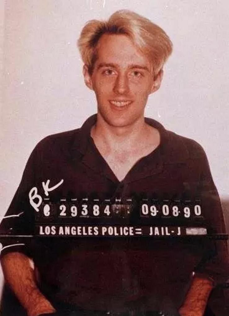 天才黑客入侵五角大楼，窃听情报勾结苏联，转行后却抓出了744个罪犯