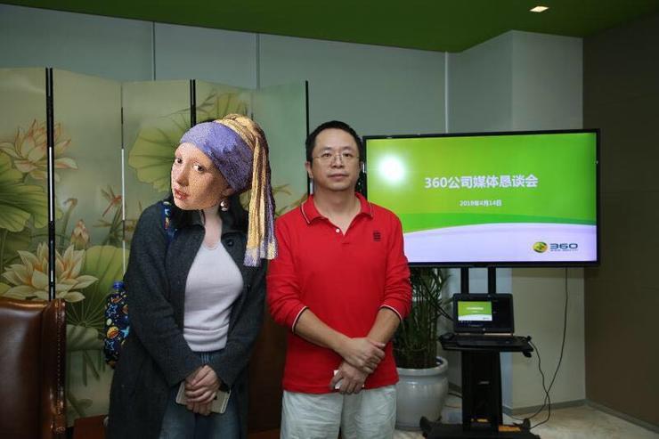 周鸿祎版兄弟情：十米之外，送齐离开