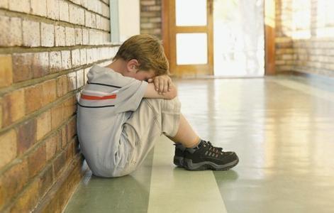 黑科技智能校服问世，网友惊呼幸亏毕业早！