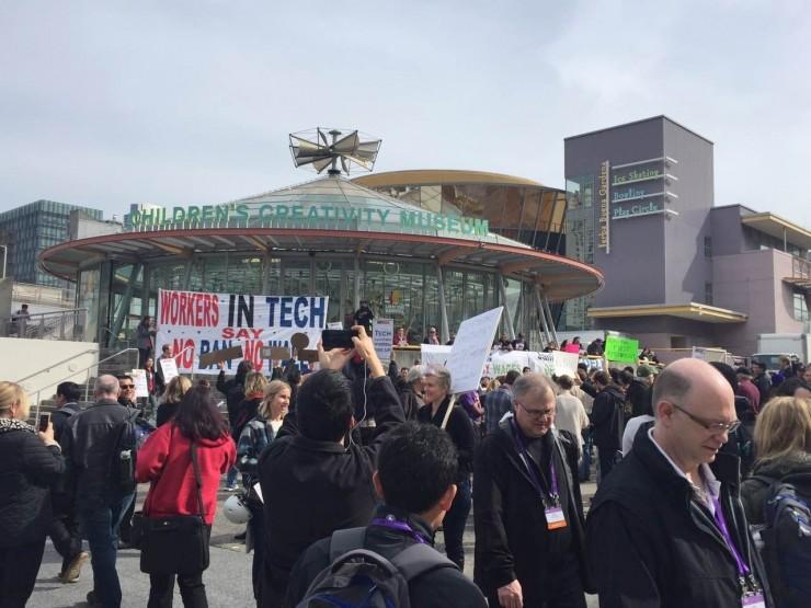 RSA 现场照片集锦，大家展台都是啥样？&nbsp;情人节不虐狗 | RSA 2017