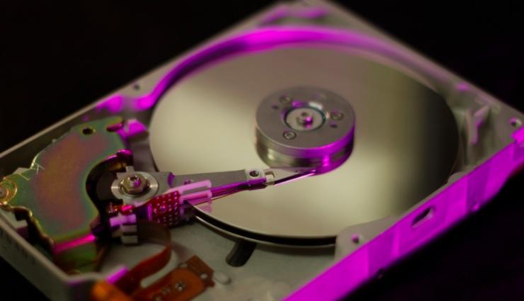 不联网、不插U盘，黑客用声音直接整垮你的硬盘