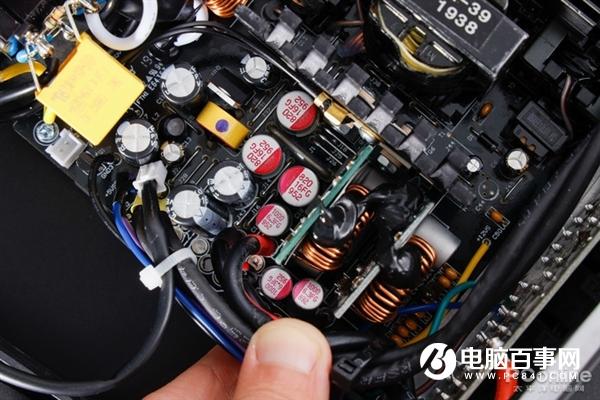 扶我起来 我还能冲！十年前的电源还能当主力？