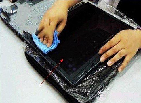 笔记本怎么贴膜 详解笔记本贴膜教程