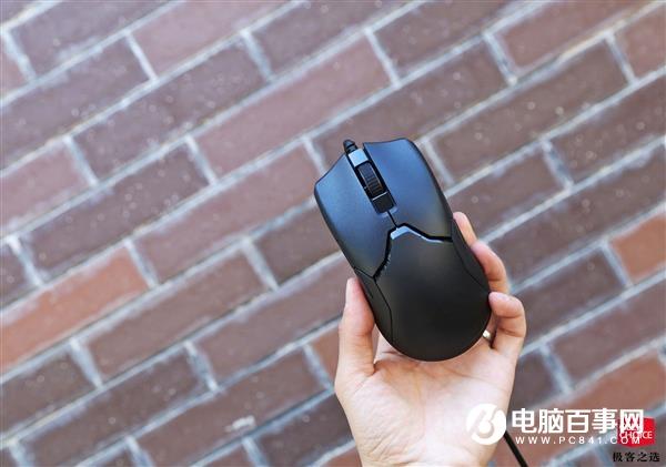 体验过雷蛇69克游戏鼠标后 我再也回不去了