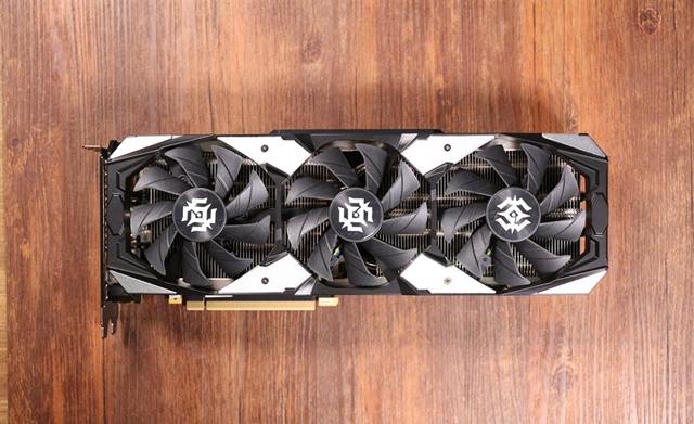 定制刀锋风扇 索泰RTX 2080Ti X-GAMING OC图赏