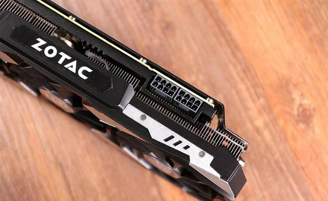 定制刀锋风扇 索泰RTX 2080Ti X-GAMINGOC图赏
