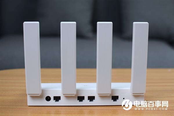 超强信号覆盖 还能游戏加速 华为路由WS5200四核版上手