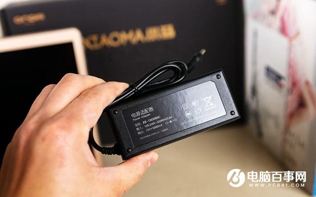 2000不到笔记本做工如何?昂达小马31笔记本拆机评测