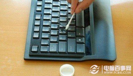 键盘清洁小技巧：5妙招杀死键盘病菌