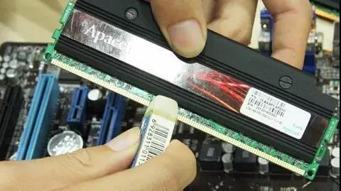 电脑开不了机怎么解决？台式机开不机自检解决方法
