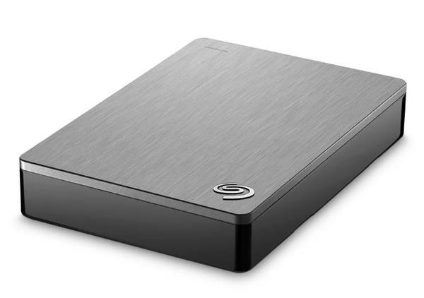机械硬盘、SSD到底怎么选？终于懂了