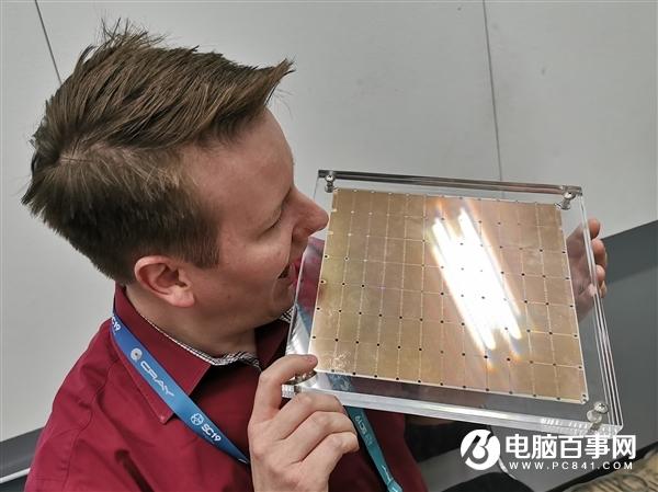 40万核心1.2万亿晶体管！世界第一芯片卖出两块：3500万元