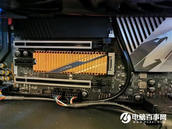 技嘉:PCIe 4.0 SSD热设计功耗达8W 77克铜散热