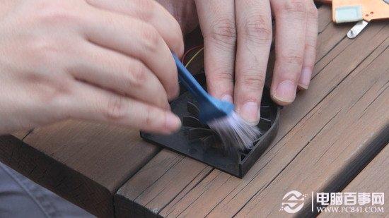 夏季如何为电脑散热 笔记本清理灰尘图文教程