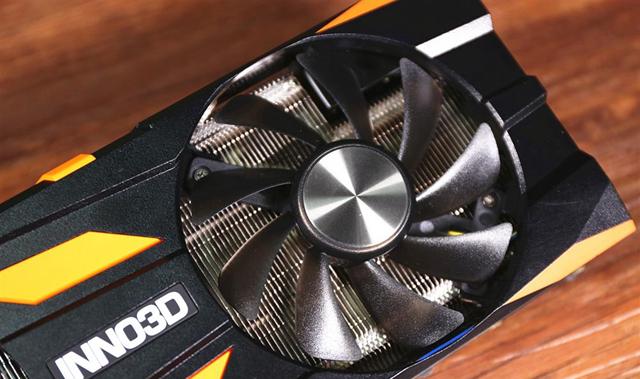 配冰鳞散热片 映众RTX2080黑金至尊版开箱图赏