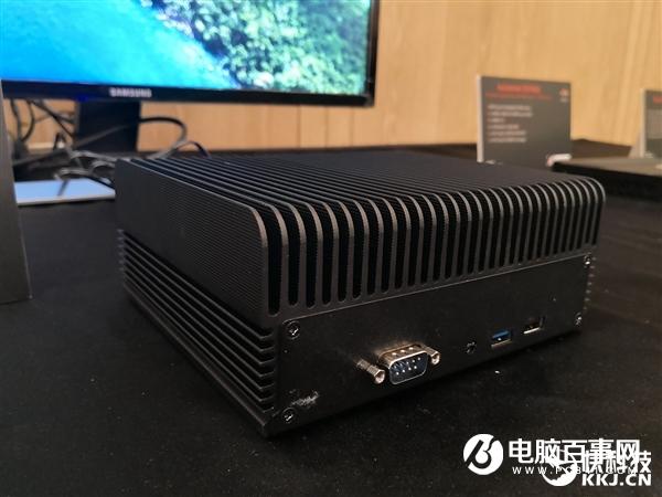 AMD锐龙R1000嵌入式生态展示:DFI带来名片大小超迷你系统