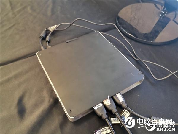 AMD锐龙R1000嵌入式生态展示:DFI带来名片大小超迷你系统
