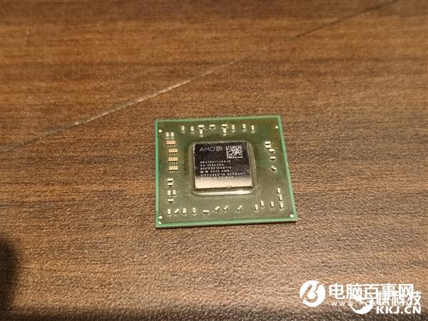 AMD锐龙R1000嵌入式生态展示:DFI带来名片大小超迷你系统