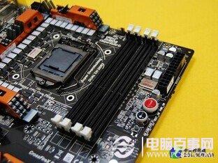 频旗舰主板 索泰豪华Z77报价999元
