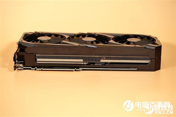 1935MHz凶猛上天！ROG STRIX RTX 3070图赏