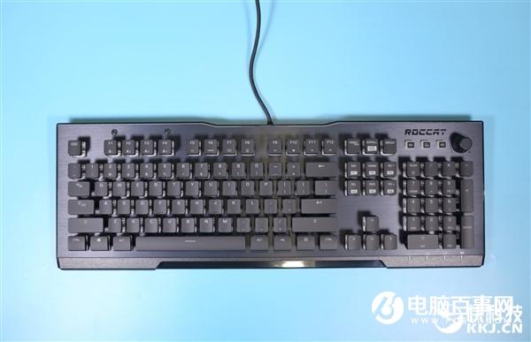 悬浮透明键轴 冰豹瓦肯121 RGB机械键盘图赏