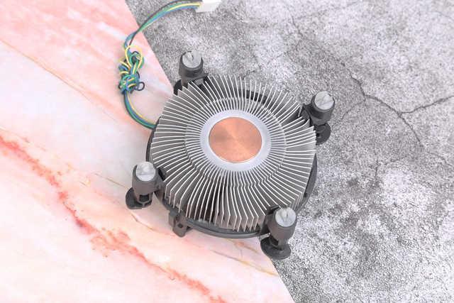 什么是下压式散热器？下压式CPU散热器发展历程