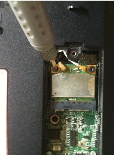 笔记本内置无线网卡怎么更换