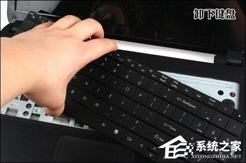 笔记本键盘怎么拆?笔记本键盘卡扣、排线如何打开?