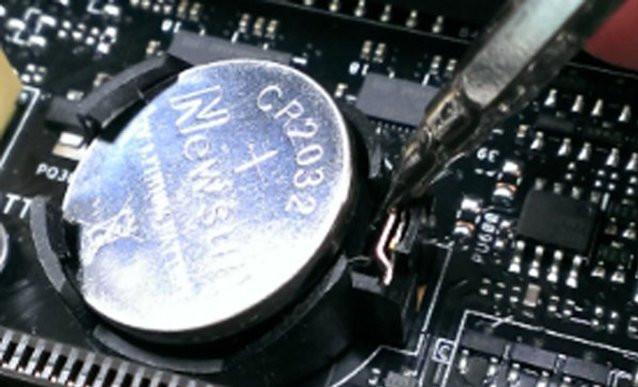 cmos电池怎么放电？笔记本主板cmos电池放电教程